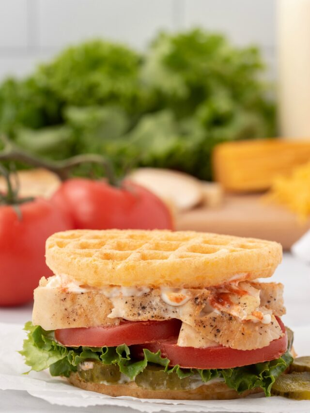 Low Carb Chicken Chaffle Sandwich