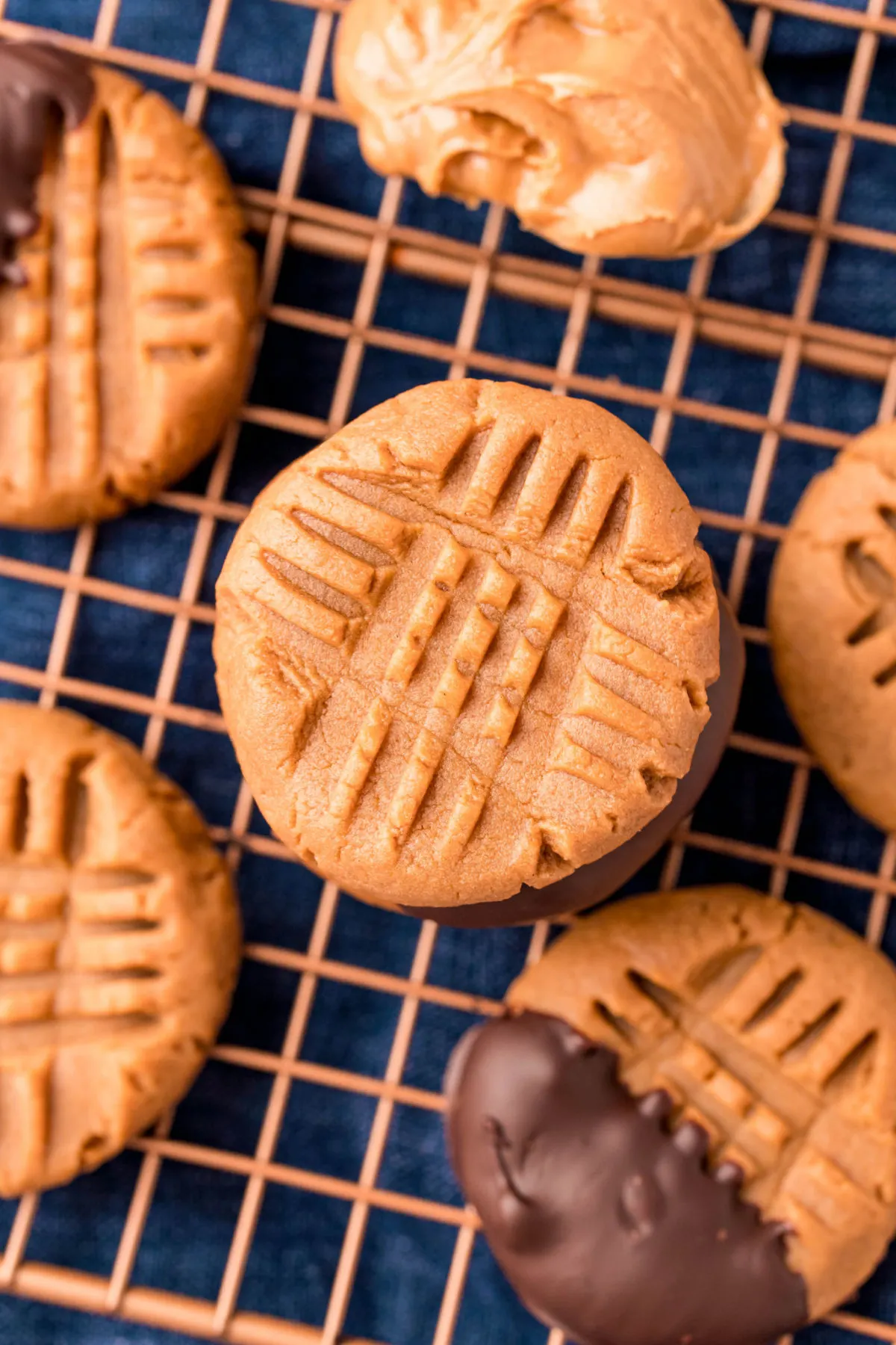 Low carb peanut butter cookies on wire rack.