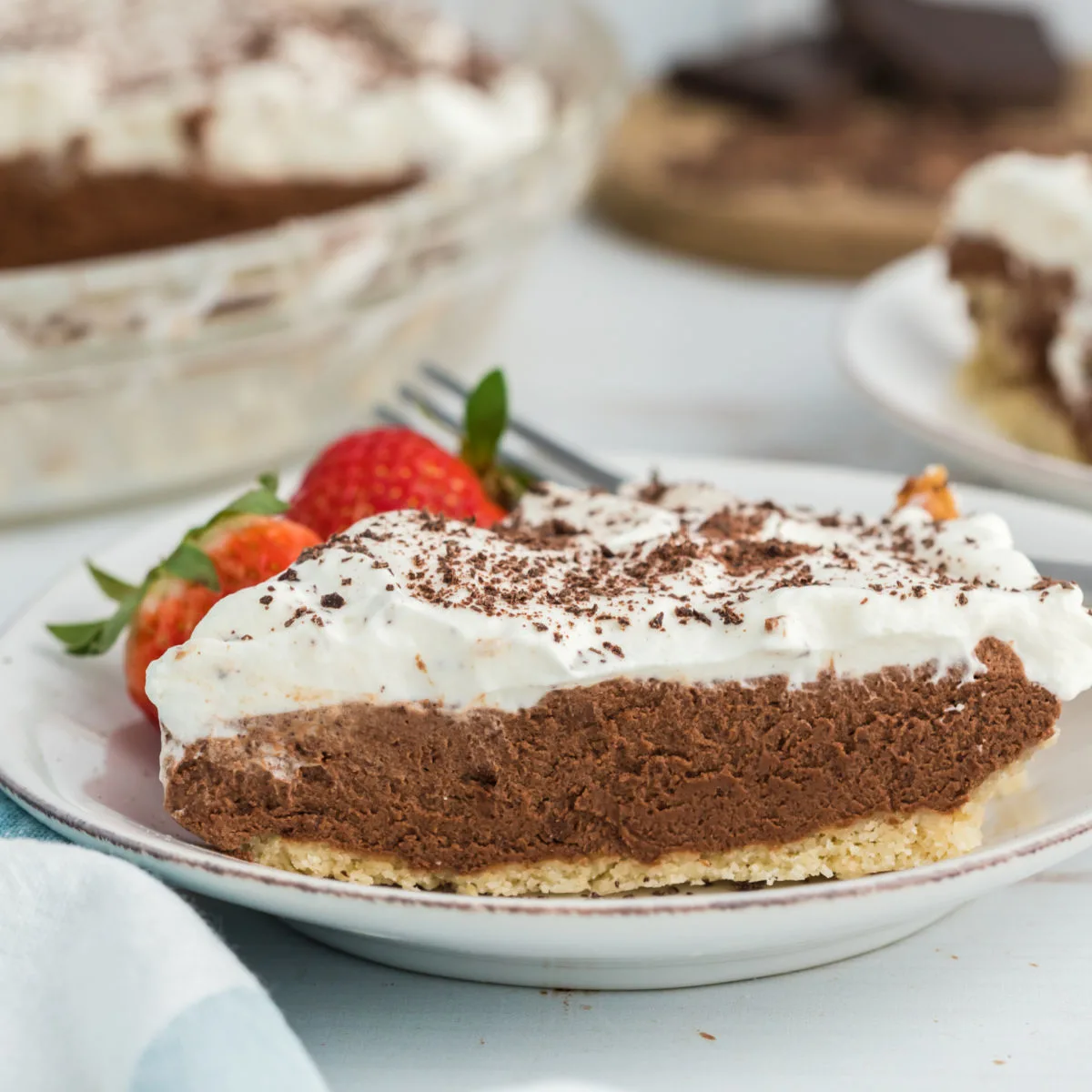 The only thing better than chocolate pudding is Chocolate Pudding Pie! This keto dessert recipe layers sugar free chocolate pudding on a gluten free crust. It's so easy to make with impressive results!