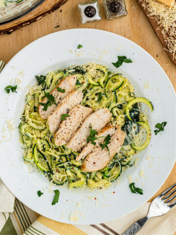 cropped-chicken-alfredo-zoodles-served.jpg